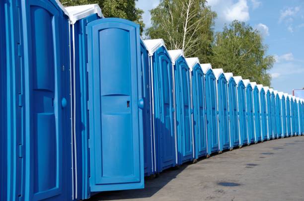 Best Portable bathroom rental  in Canton, SD